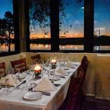 Cover image for Russell's on Lake Ivanhoe