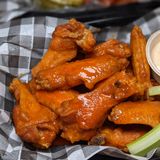 $1 Wings Photo