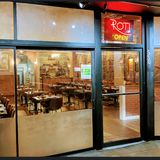 Cover image for Roti Cuisine of India