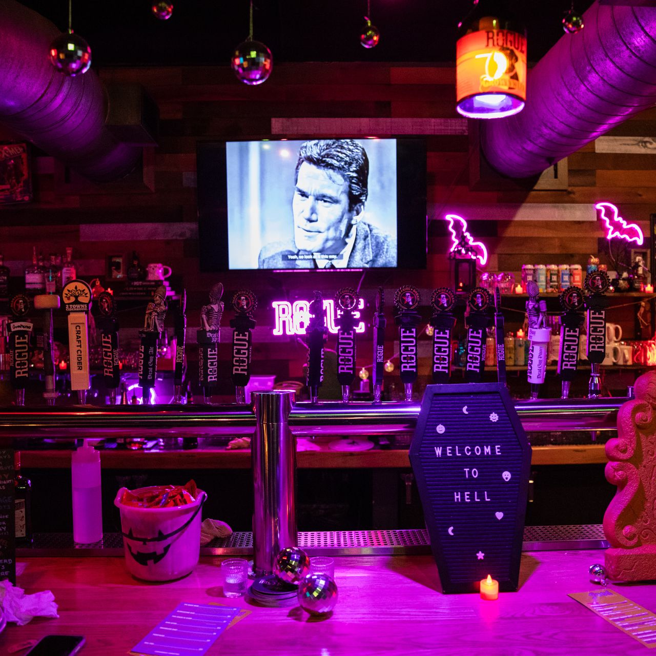 Dead Guy Bar (Rogue Hall) - Updated 2024, American Restaurant in Portland,  OR