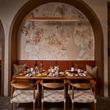 Cover image for Vinya Table