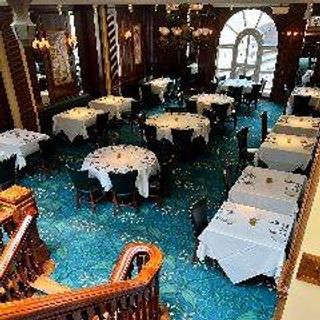 Salón