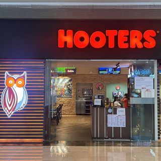 Hooters - Centro Santa Fe